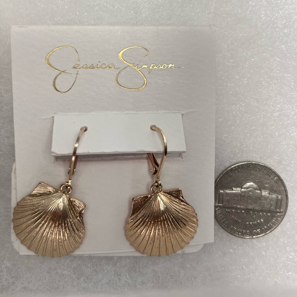 Shell Rose Gold Earrings